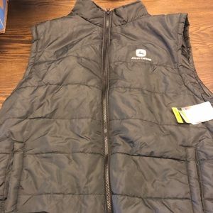 Men’s John Deere vest